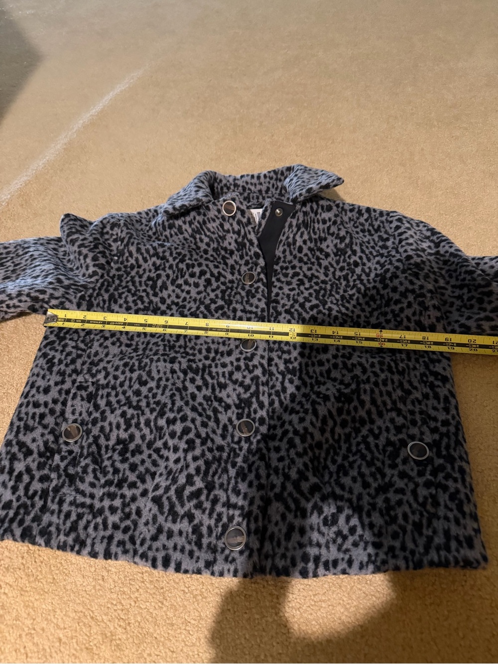 Talbots Women’s Gray Leopard Print Button-Front Jacket - Picture 6 of 8